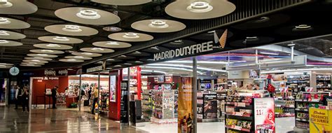 stores in madrid airport.